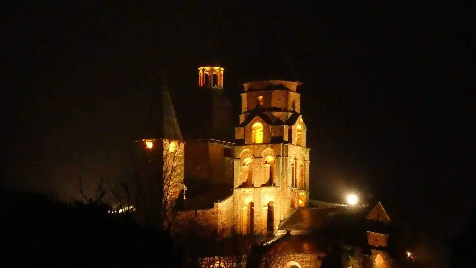 Collonges-la-Rouge, la nuit