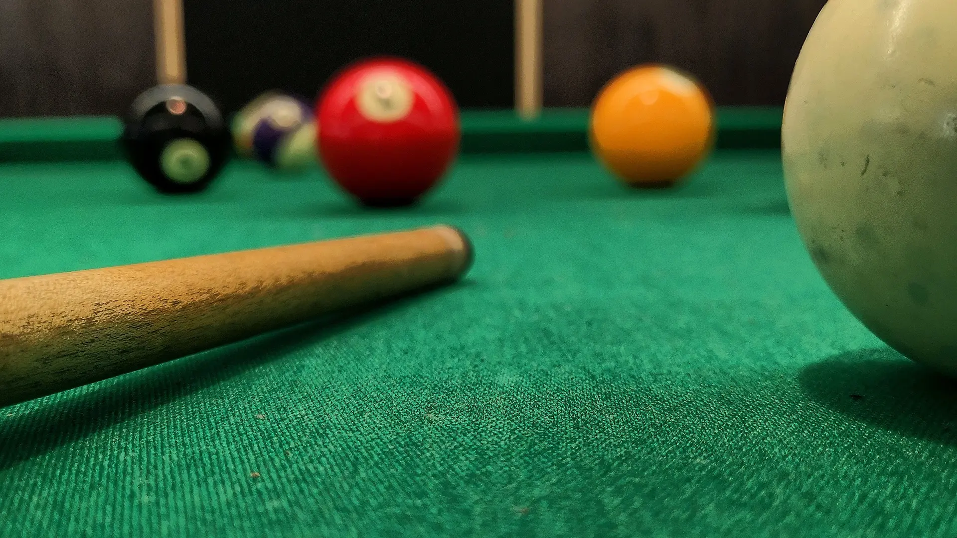 Détente autour du billard