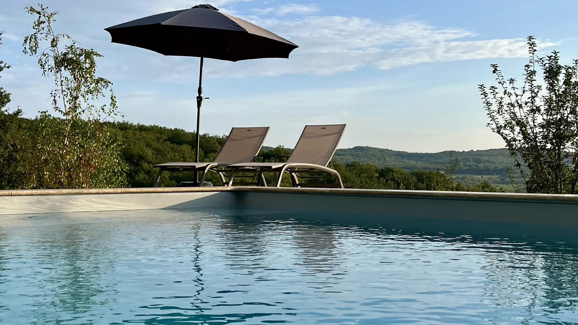 PISCINE GITE LA BLANCHIE HAUTE