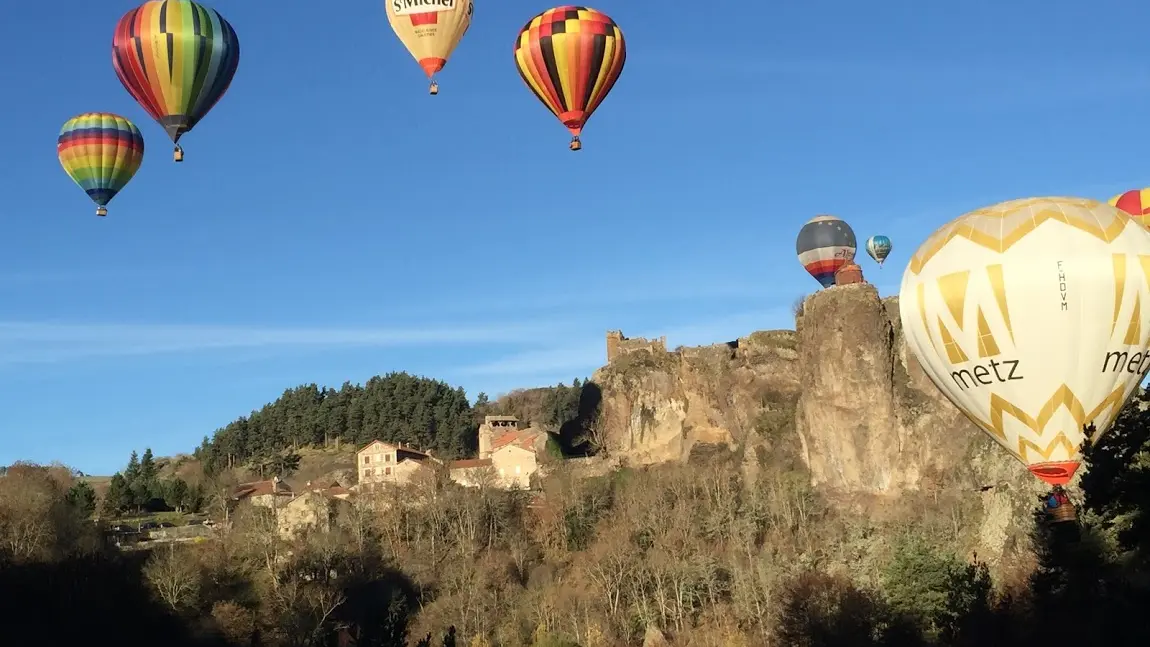 Rocamadour et ses montgolfières