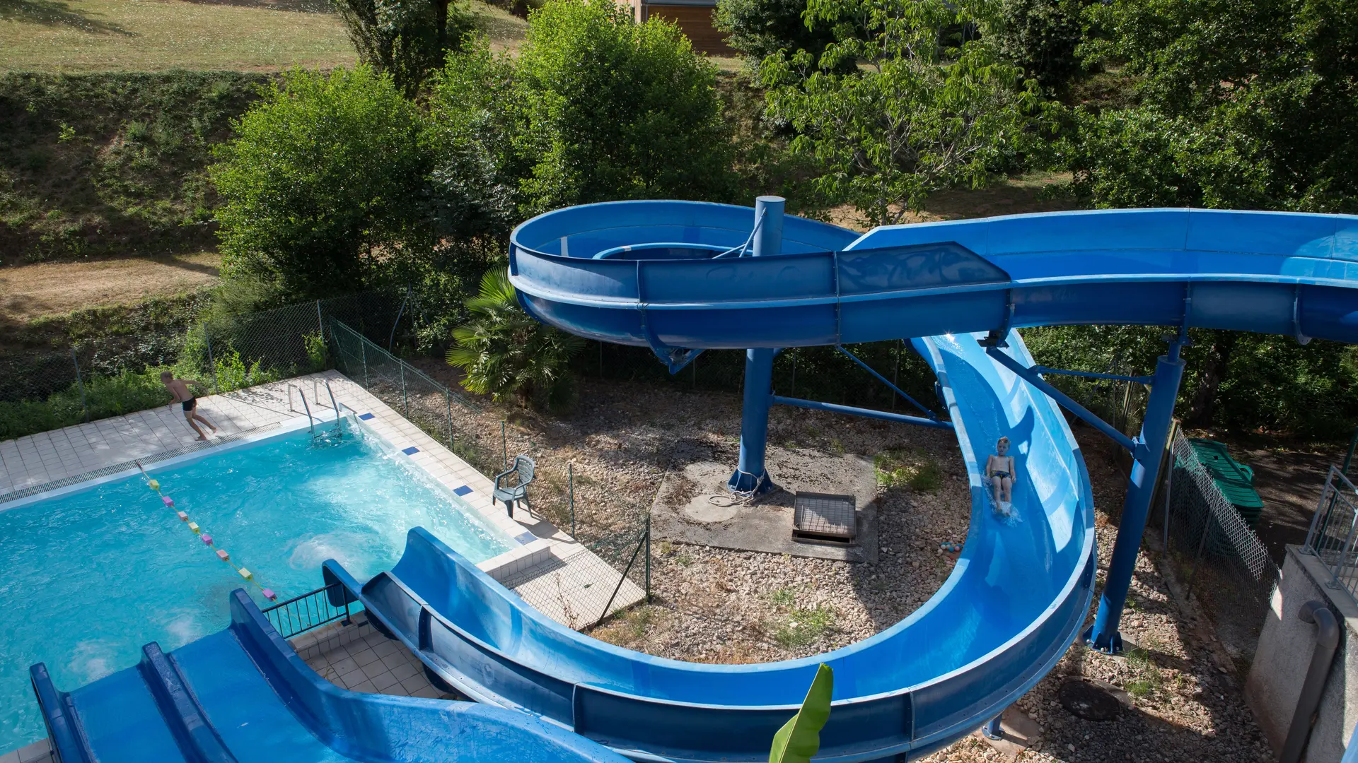 Toboggans piscine municipale (juillet-août)