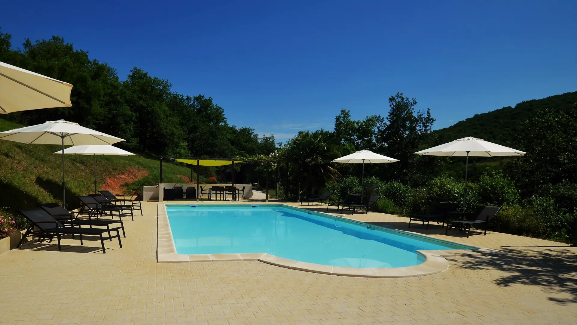 Le Manoir - Souillac - piscine