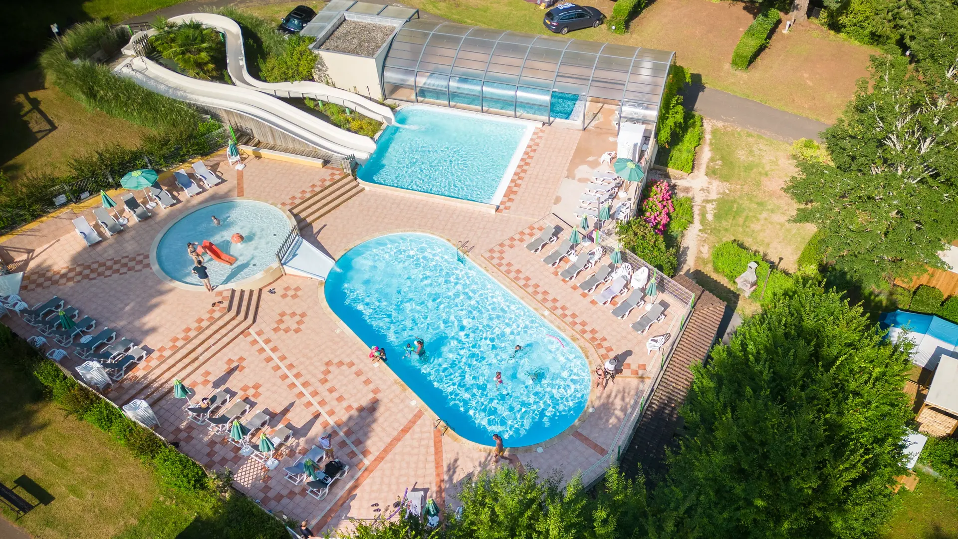 Piscine Camping Sunelie Le Sequaia