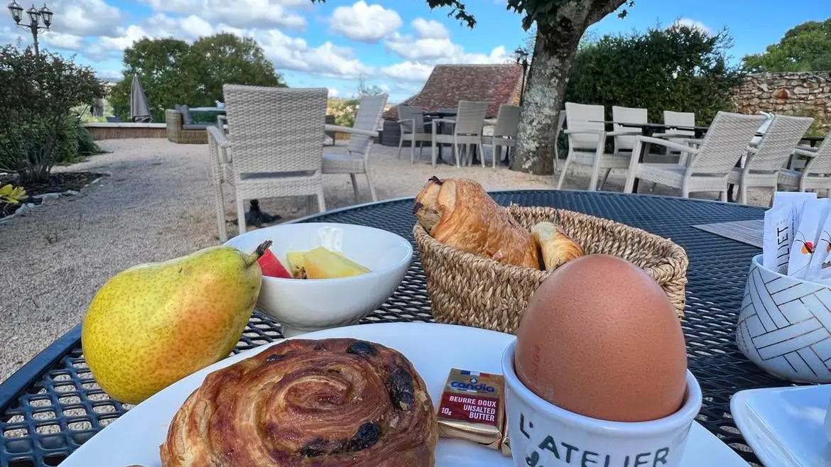 Petit-déjeuner- Hôtel Les Vieilles Tours Rocamadour (6)