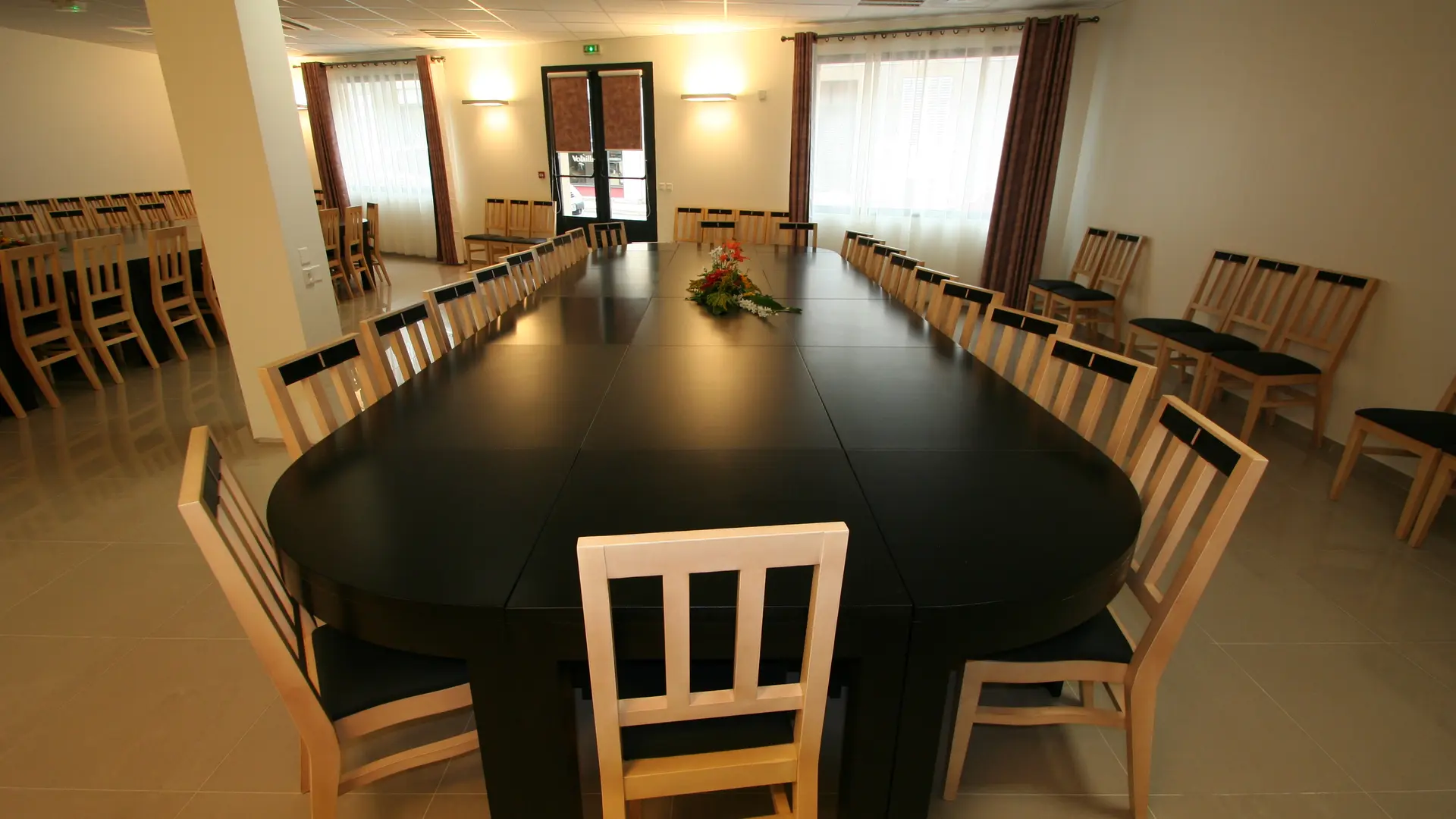 Restaurant Auberge de la Xaintrie-Saint privat-salle réunion (2)