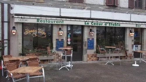 Restaurant-Le-Coeur-D-Etable-Beynat_terrasse