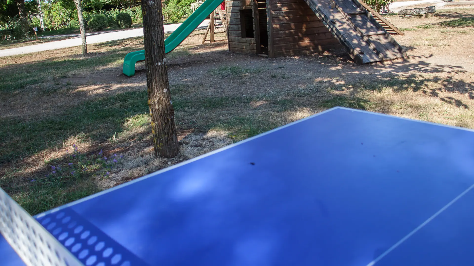 camping-ferme-des-campagnes-Rocamadour-ping pong