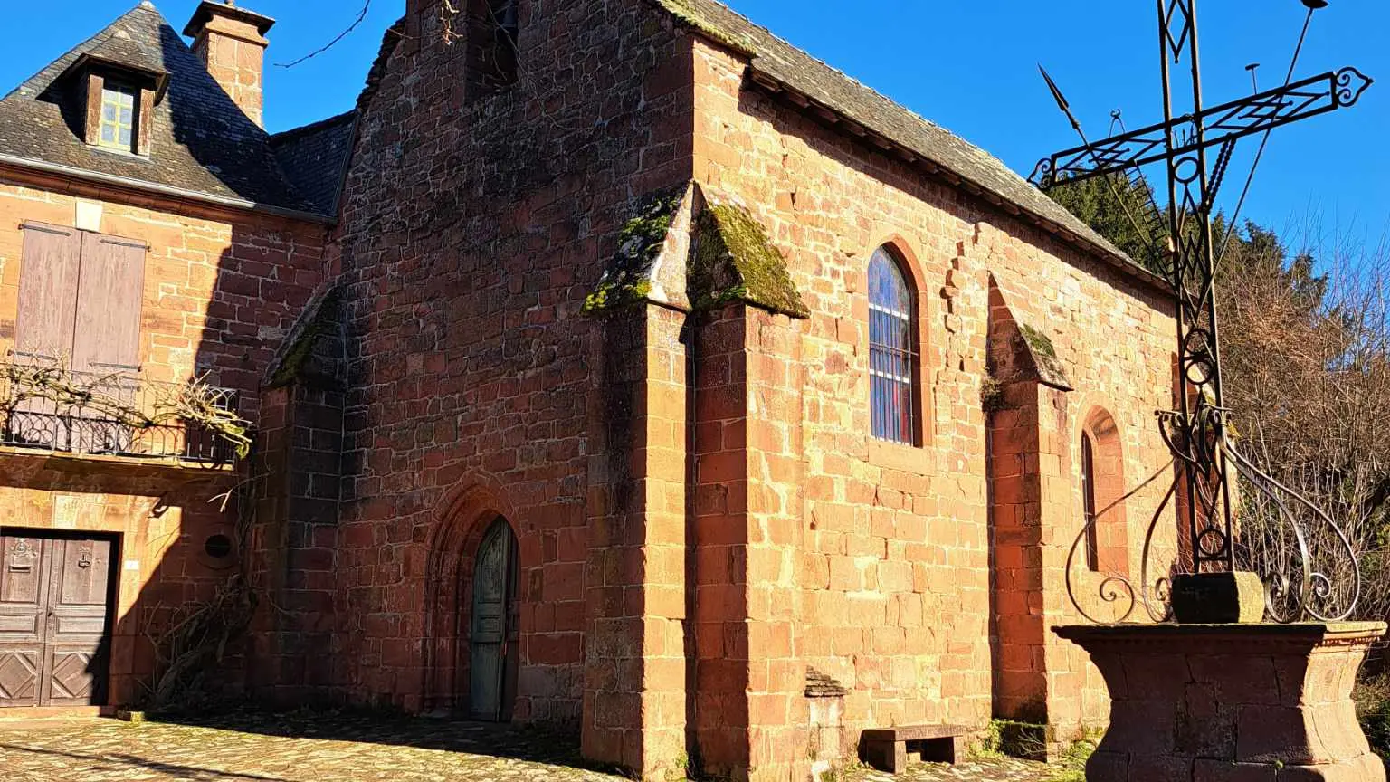 chapelle pénitents côté et croix