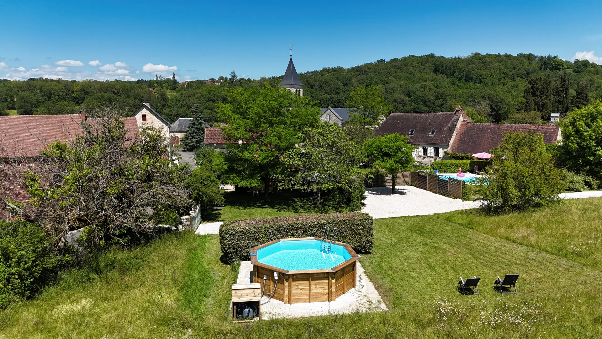 Piscine réservée au Gîte Tabac