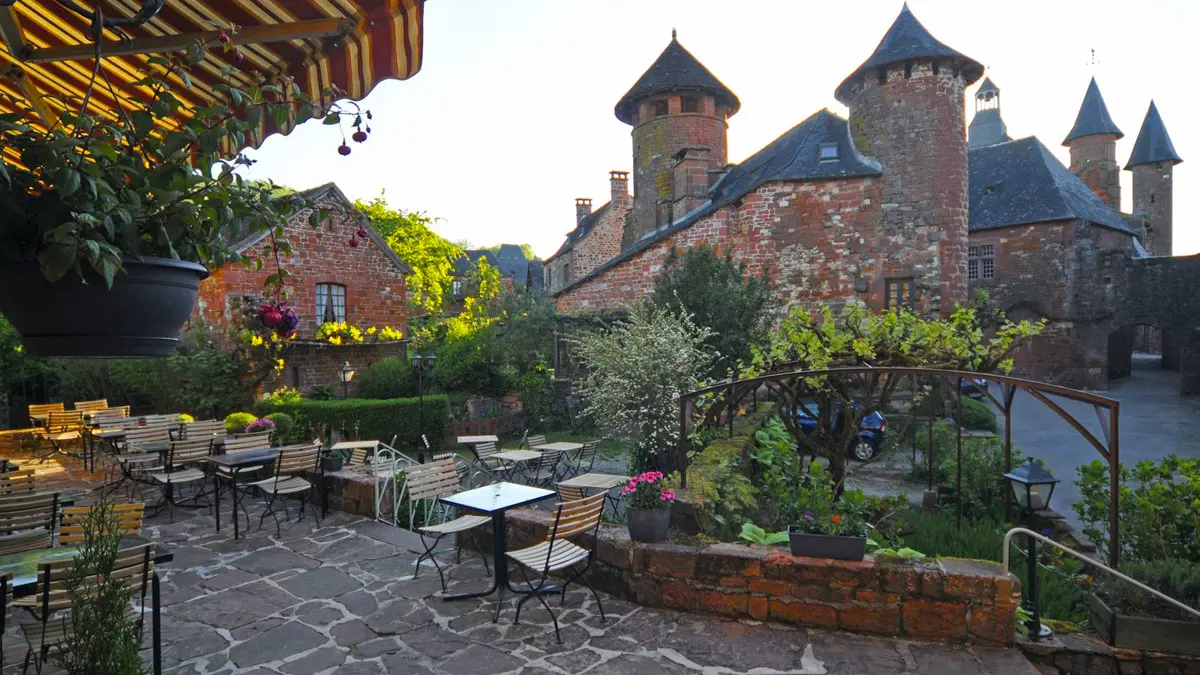 la terrasse - 1- Relais Saint Jacques - Collonges-la-Rouge