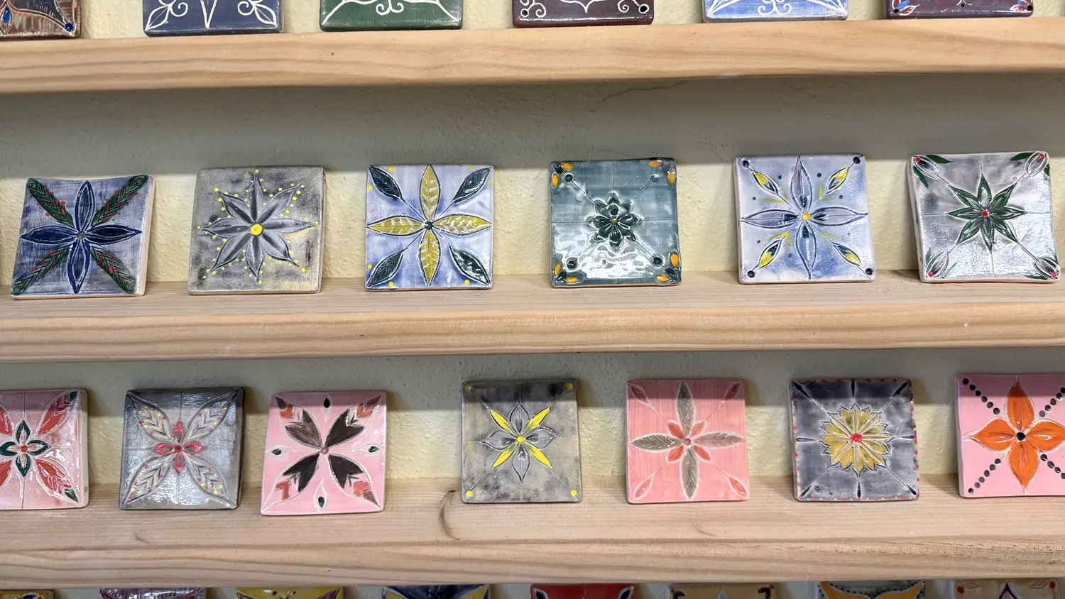 Atelier Tournesol - Carreaux de faience (©OTHB)