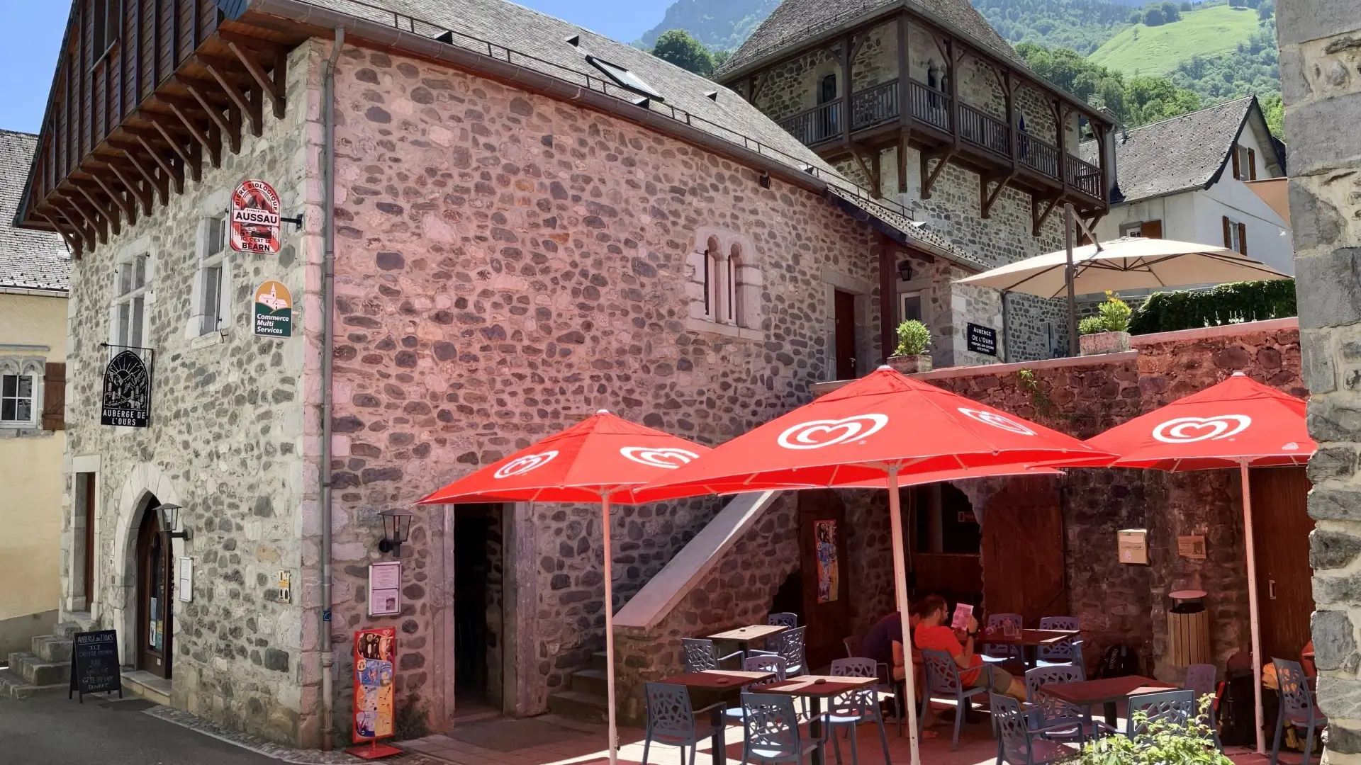 Auberge de l_ours - Terrasse - BORCE