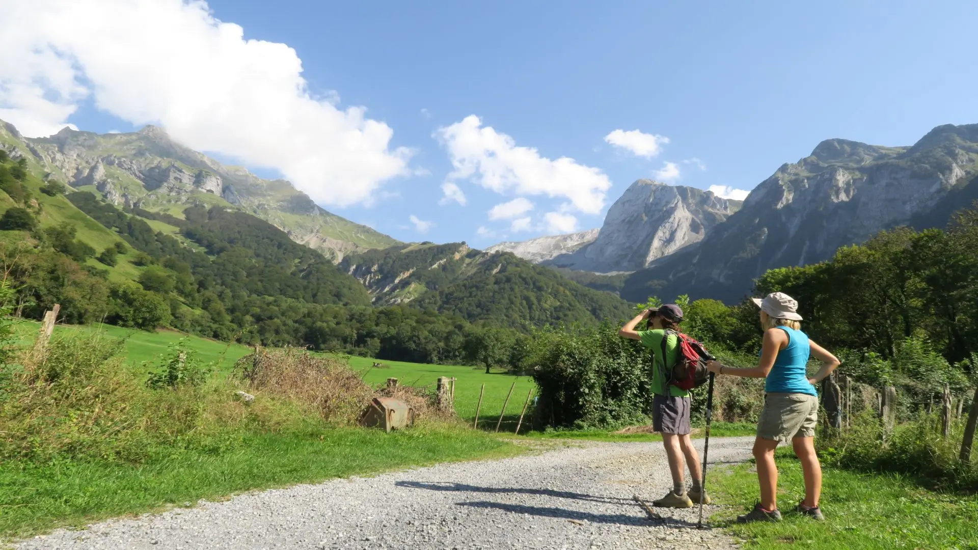 N° 32 CABANE LAITERINE PAR LE COL D'ISEYE