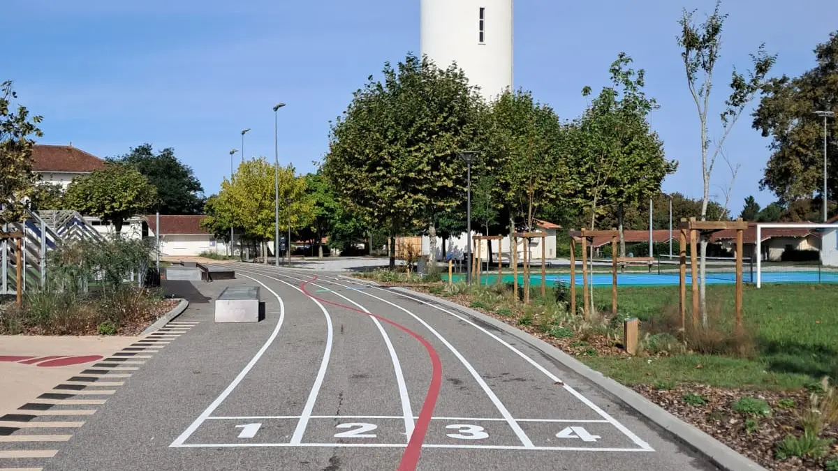 CLNT-SAINT JULIEN EN BORN-Skate Parc (2)