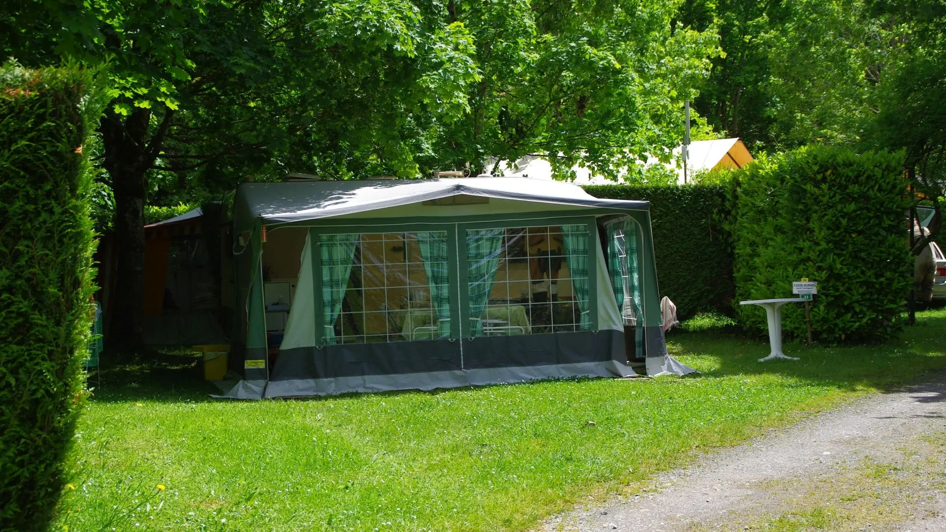 Camping Pyrénées passion - Emplacement caravane (BRUNET Stéphane)