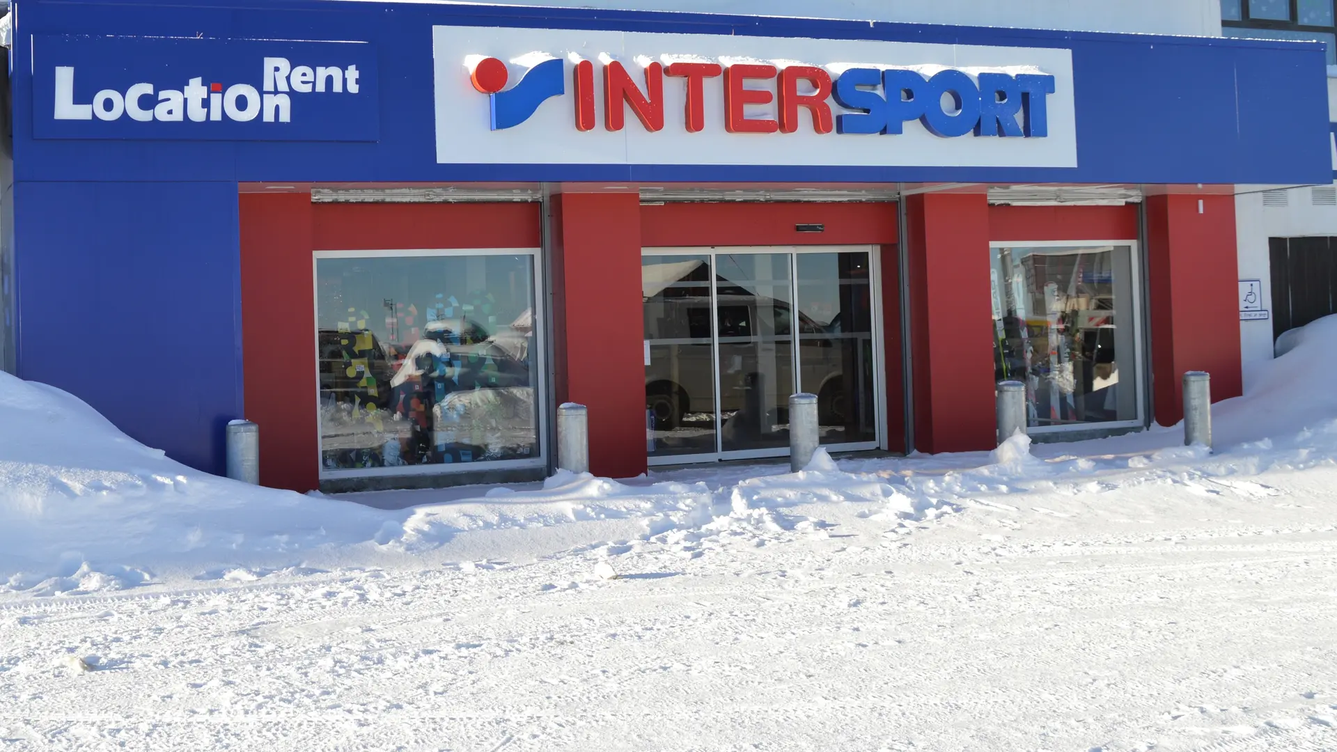 Magasin Intersport au pied des pistes de La Pierre Saint-Martin