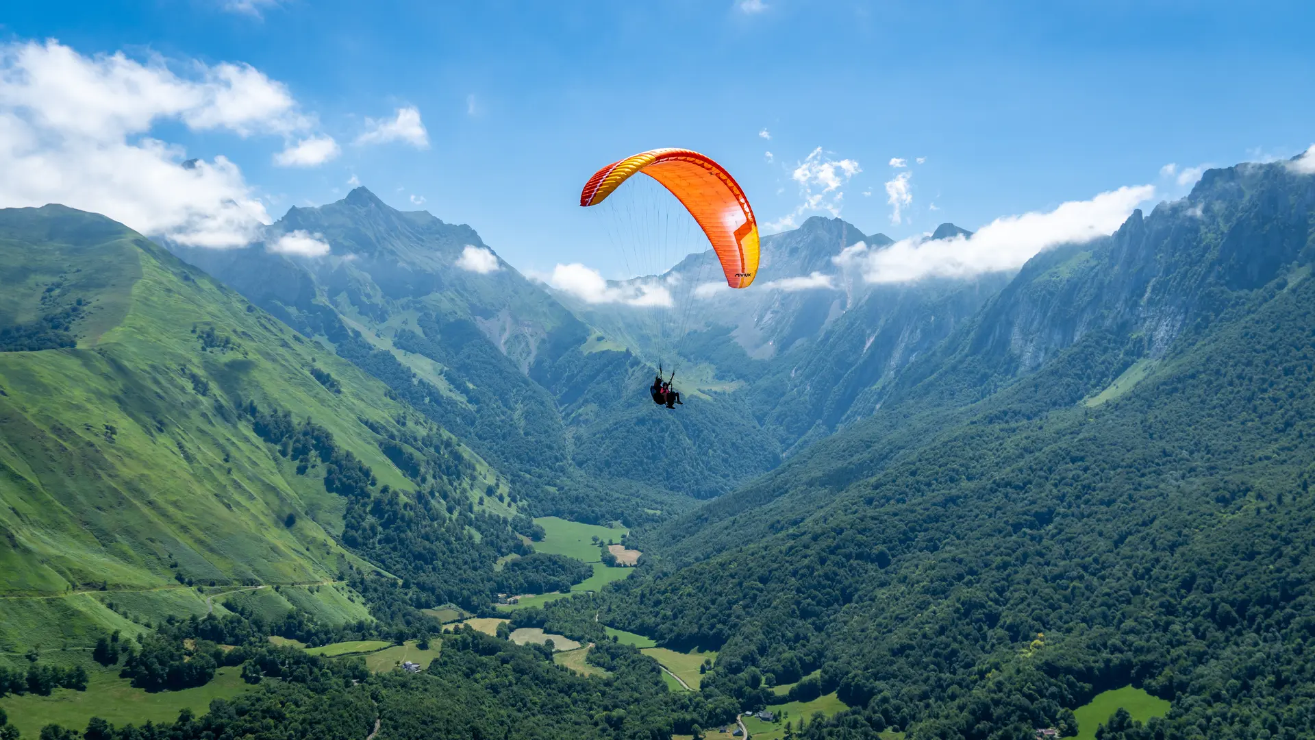 Parapente à Accous en vallée d'Aspe