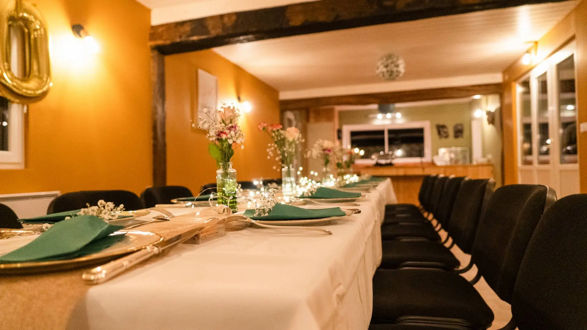 Domaine Hourcabis - salle de réunion