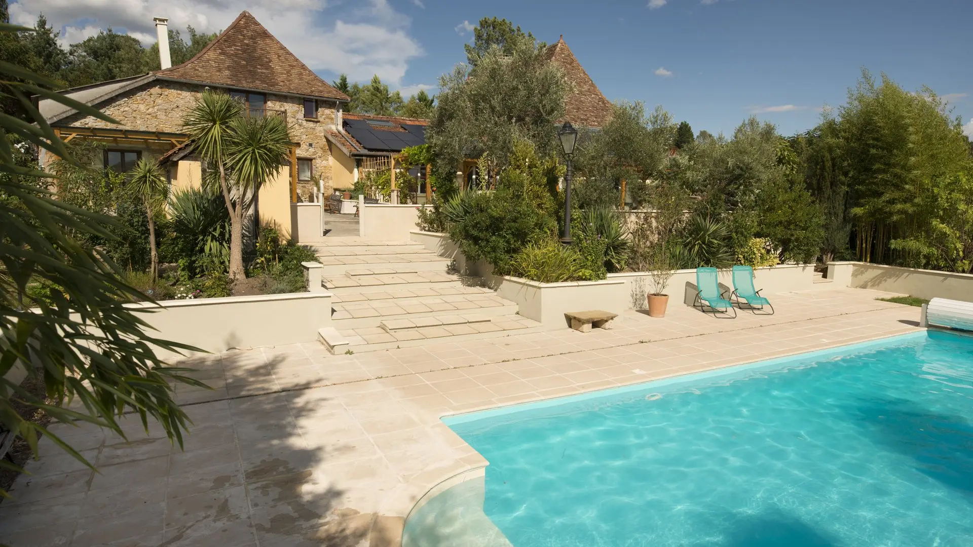 Domaine Hourcabis - piscine1