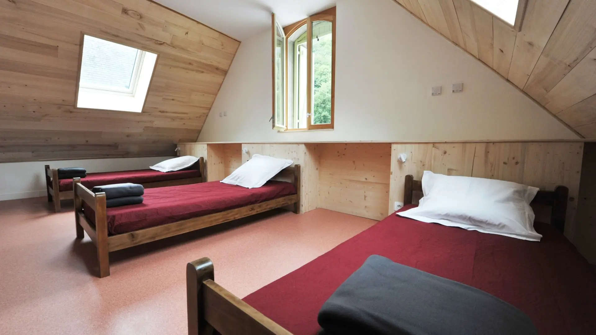 Dortoir Gîte Saint-Michel
