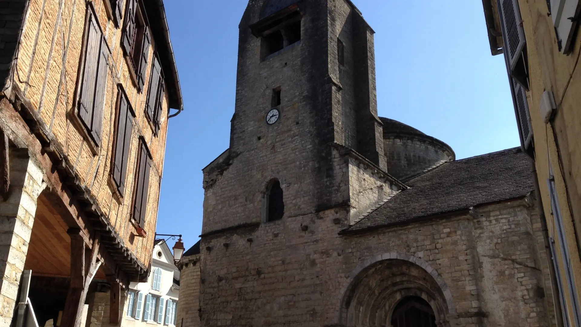 Eglise-Sainte-Croix-et-maison-medievale-OLORON-SAINTE-MARIE-OTHB-DI