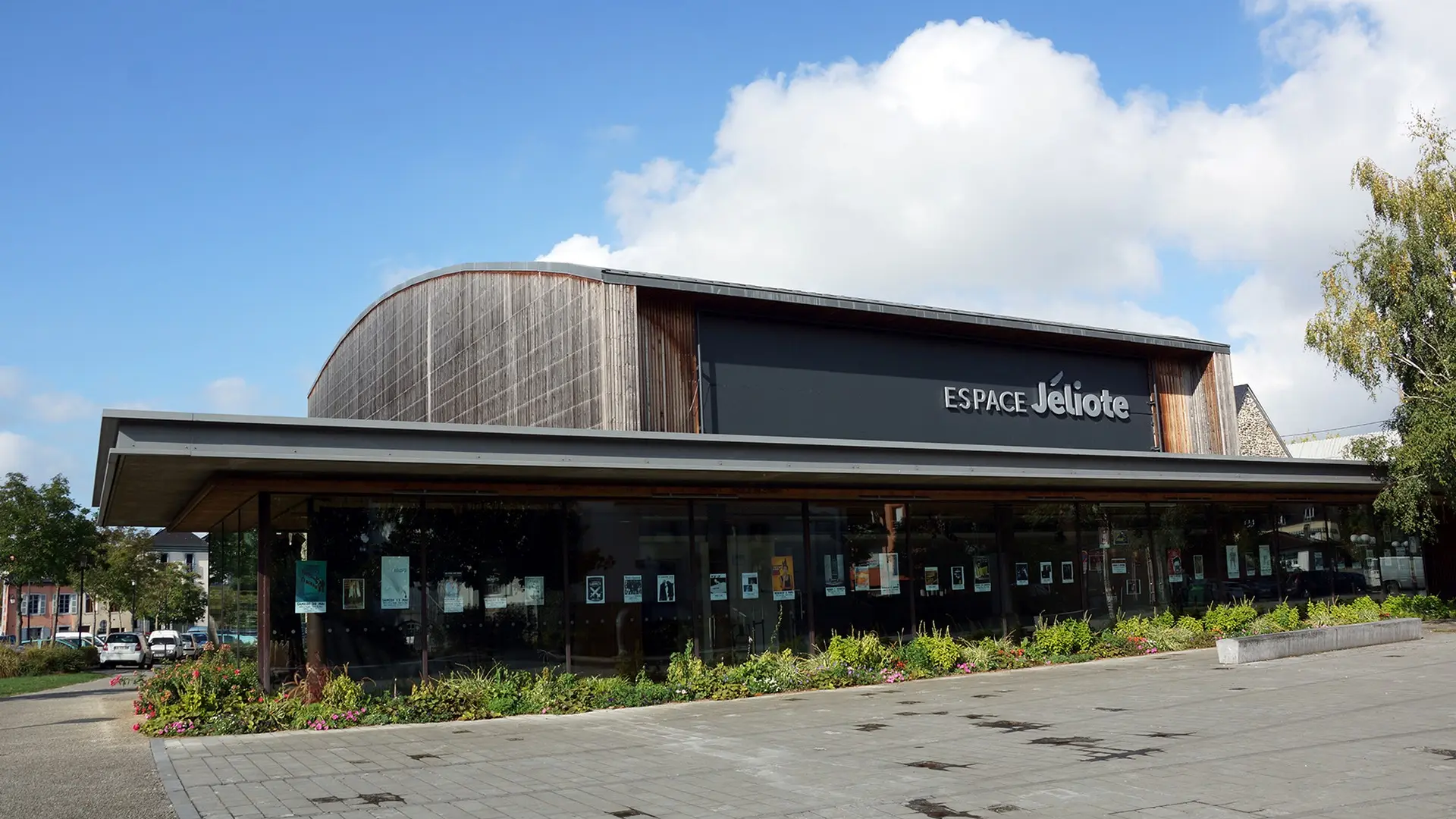 Espace Jéliote - Vue extérieure III (CCPO)