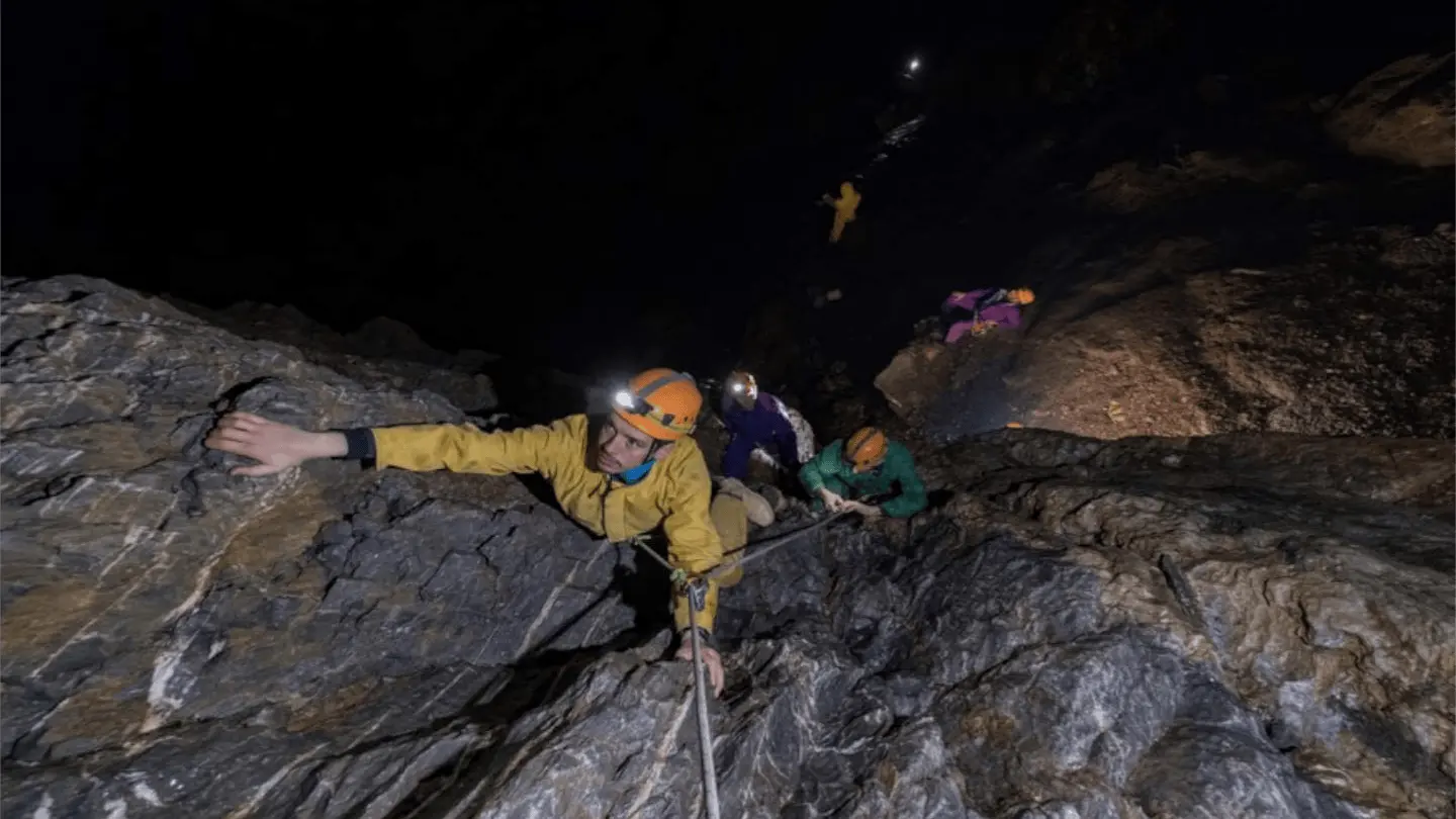 Spéléologie grotte de la Verna - Aranzadi