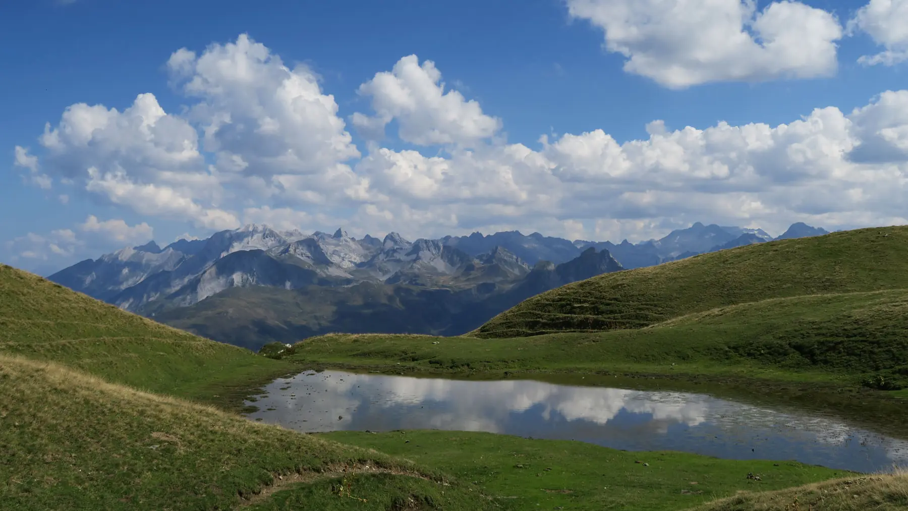 Lac du montagnon par le col d'Iseye