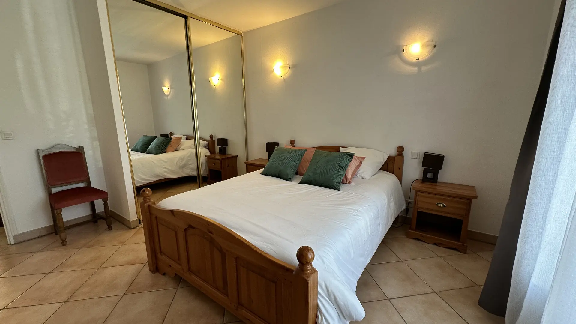 Chambre du gîte Villa dunisia à Léon avec Gites de France Landes