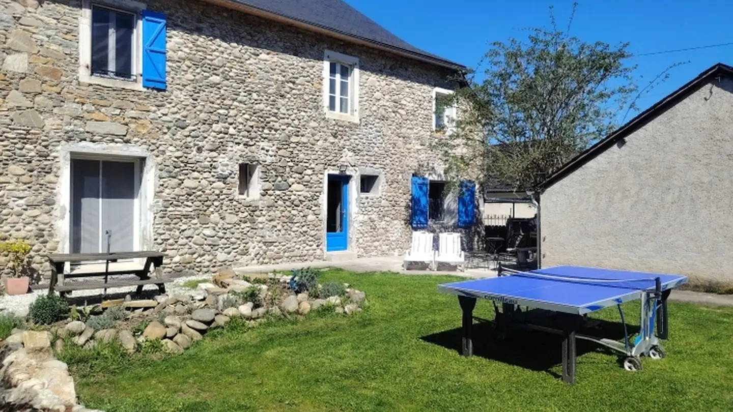 Extérieur: jardin et terrasse