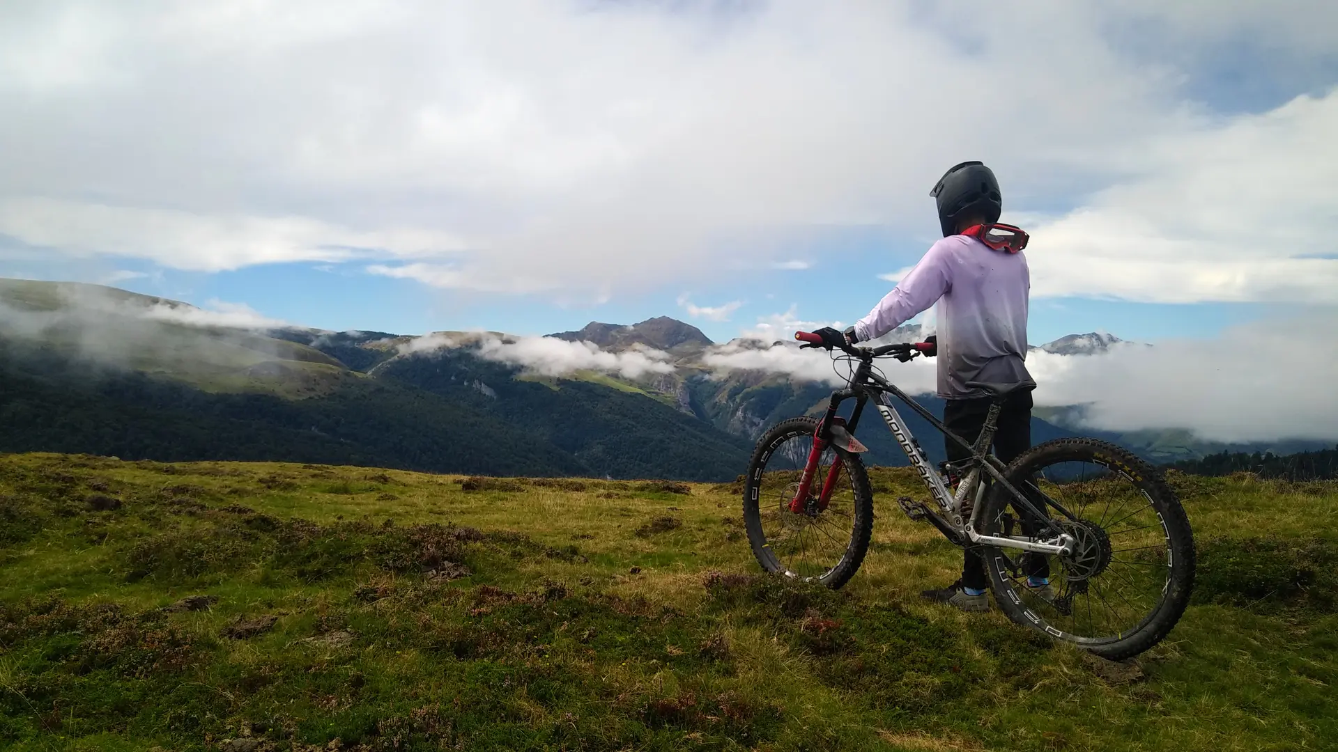 Encadrement VTT Enduro à Issarbe