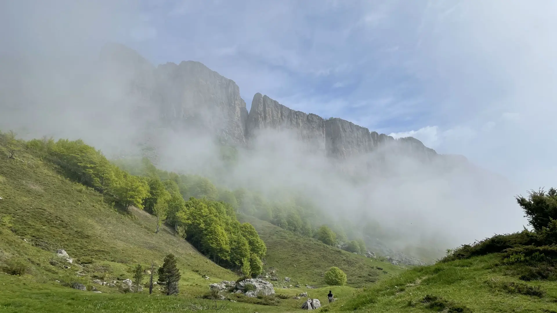 N° 48 CABANE DE BOUÉ