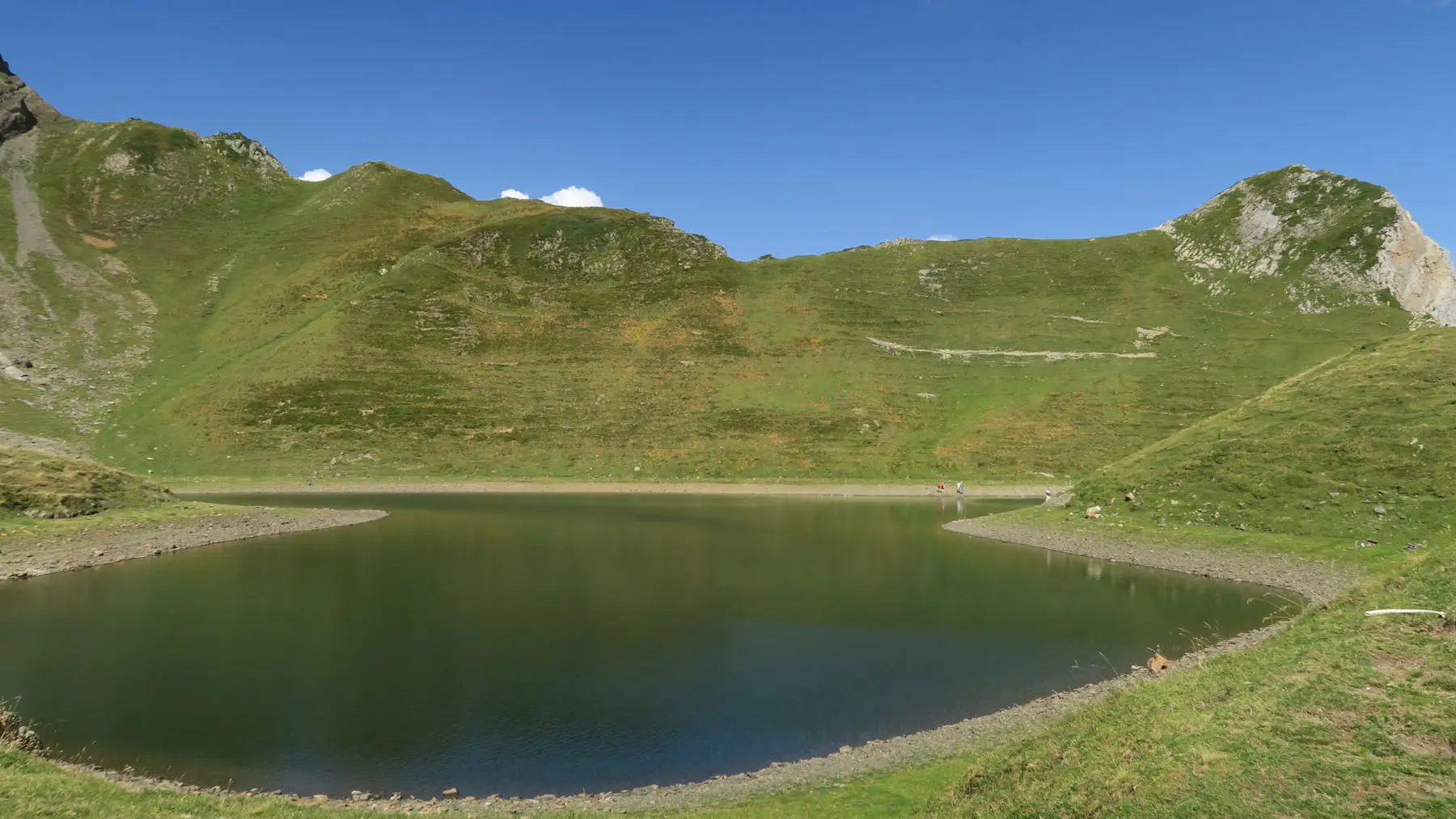 Lac du montagnon par le col d'Iseye