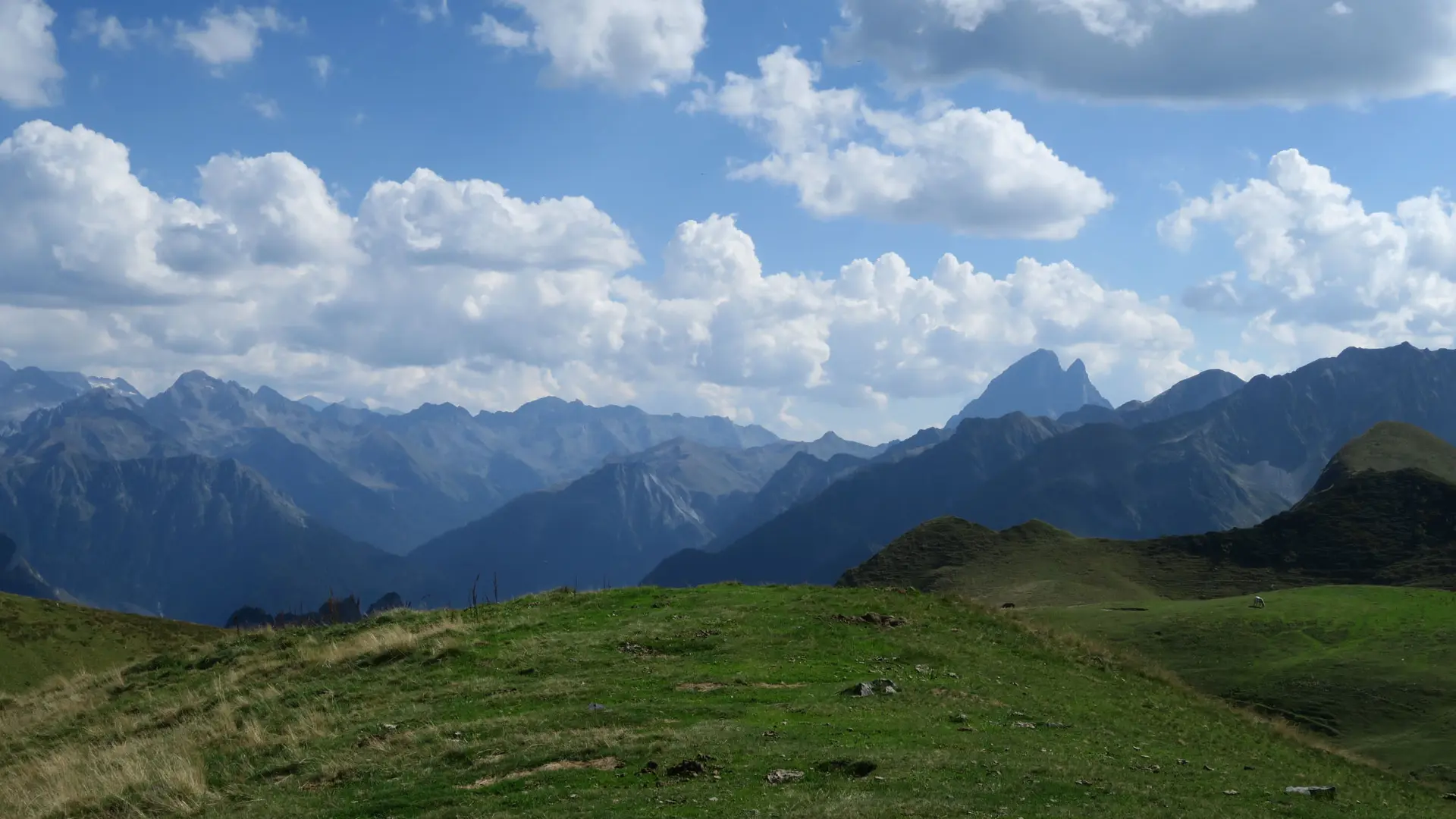 Lac du montagnon par le col d'Iseye
