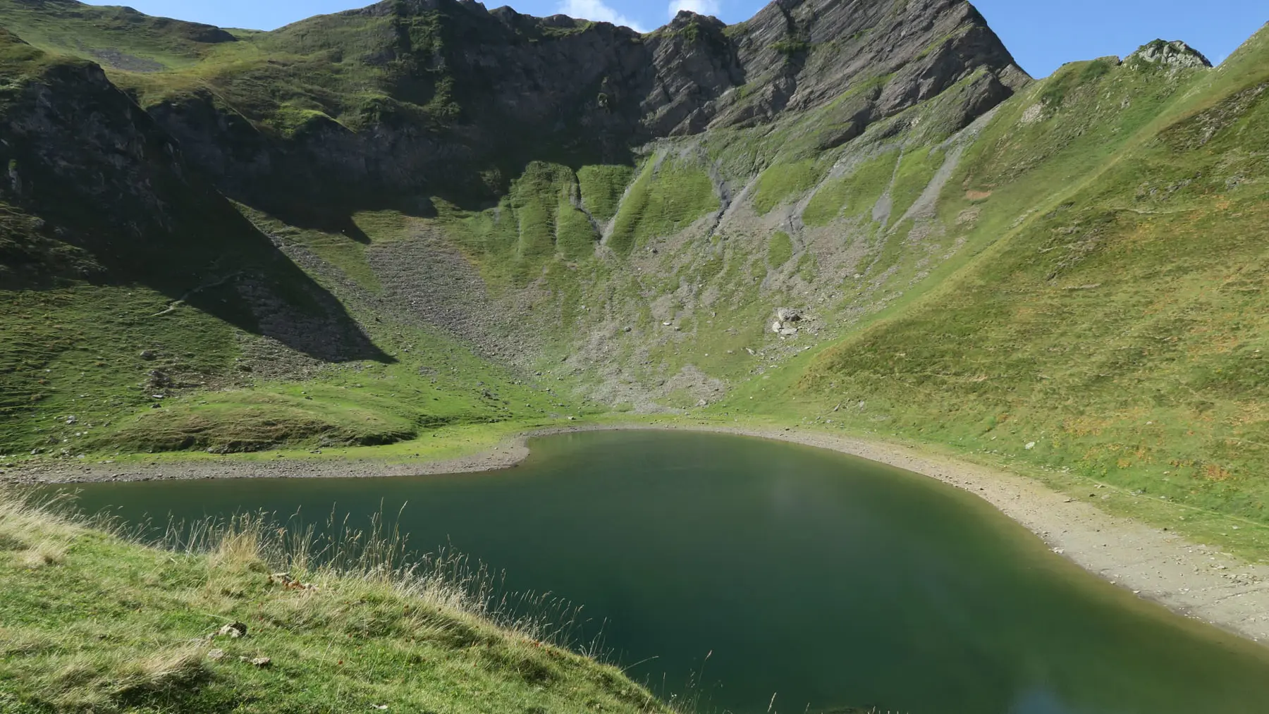 Lac du montagnon par le col d'Iseye