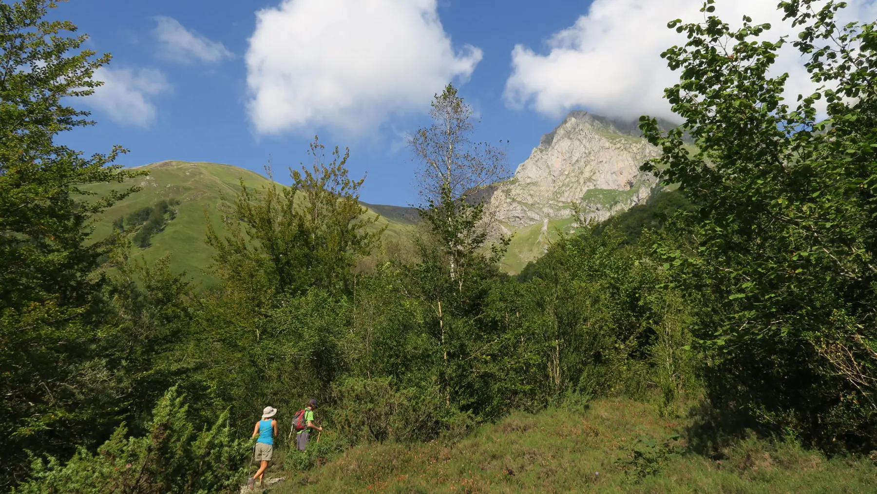 Lac du montagnon par le col d'Iseye