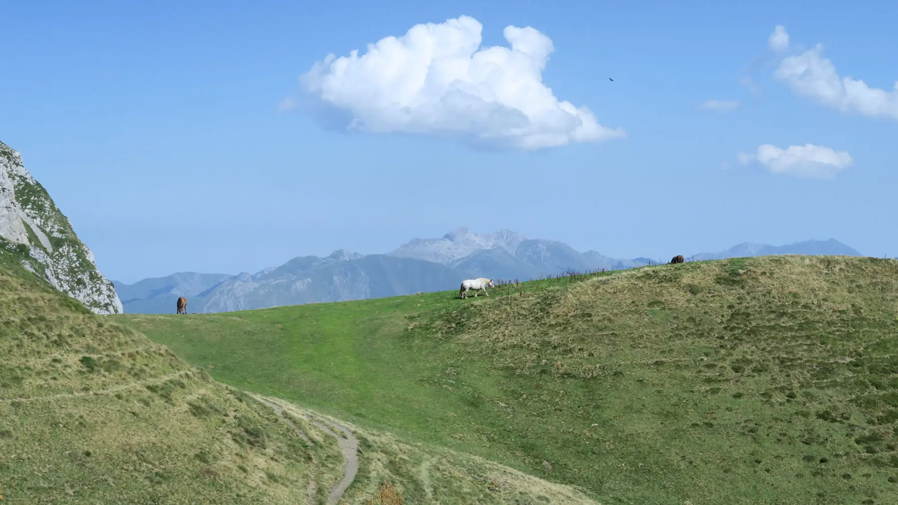 Lac du montagnon par le col d'Iseye