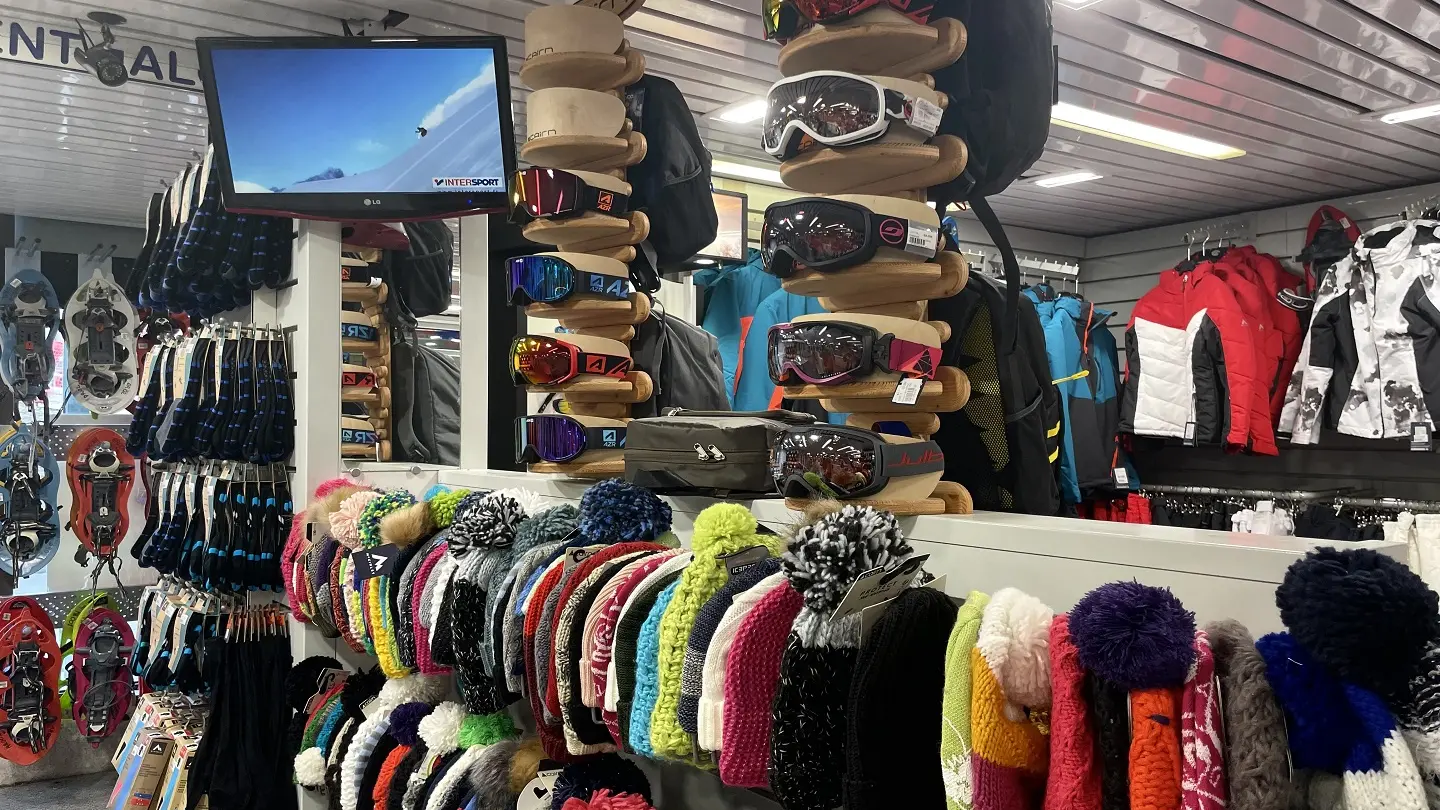 Vêtements et accesoires - Intersport à La Pierre Saint-Martin