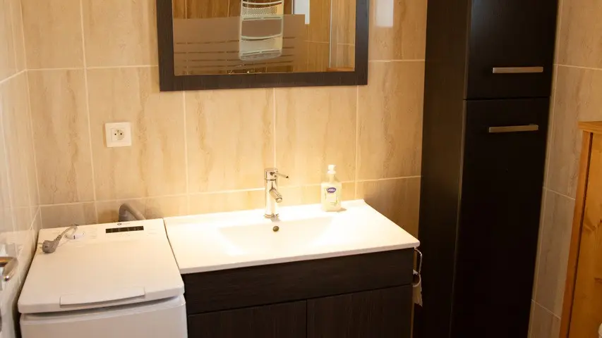 LEVIGNACQ_VAN VELDEN Christa_Int (4)