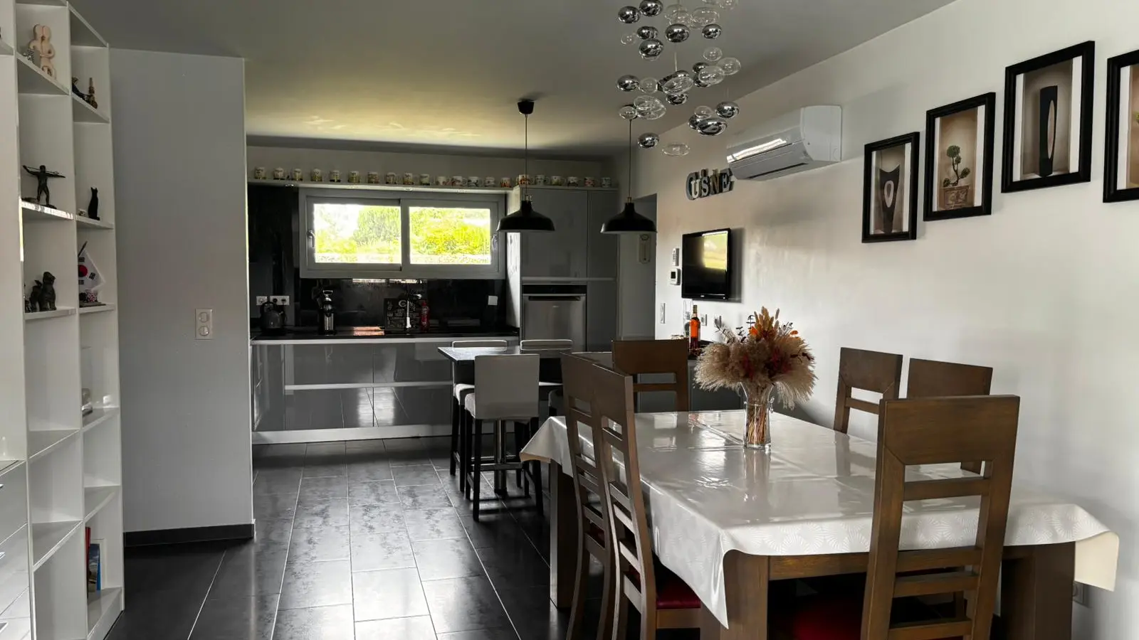 LINXE_GARIN DE SOUSA_Villa Esperanza_Int(1)