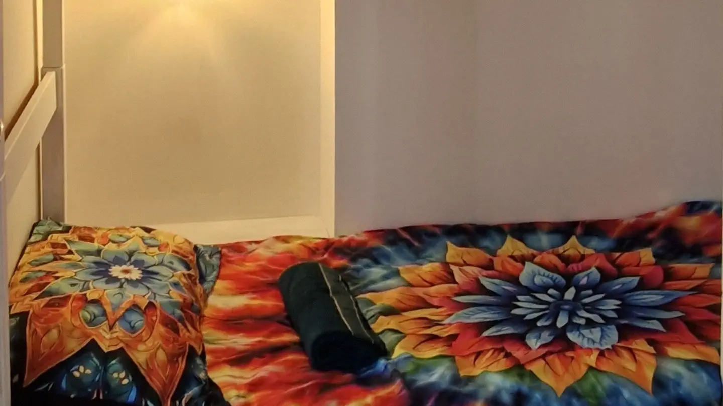 Lits superposés dans l'alcôve