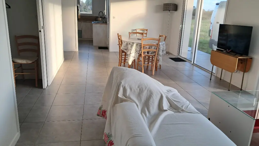 LIT_Fourgs_Maison_int2