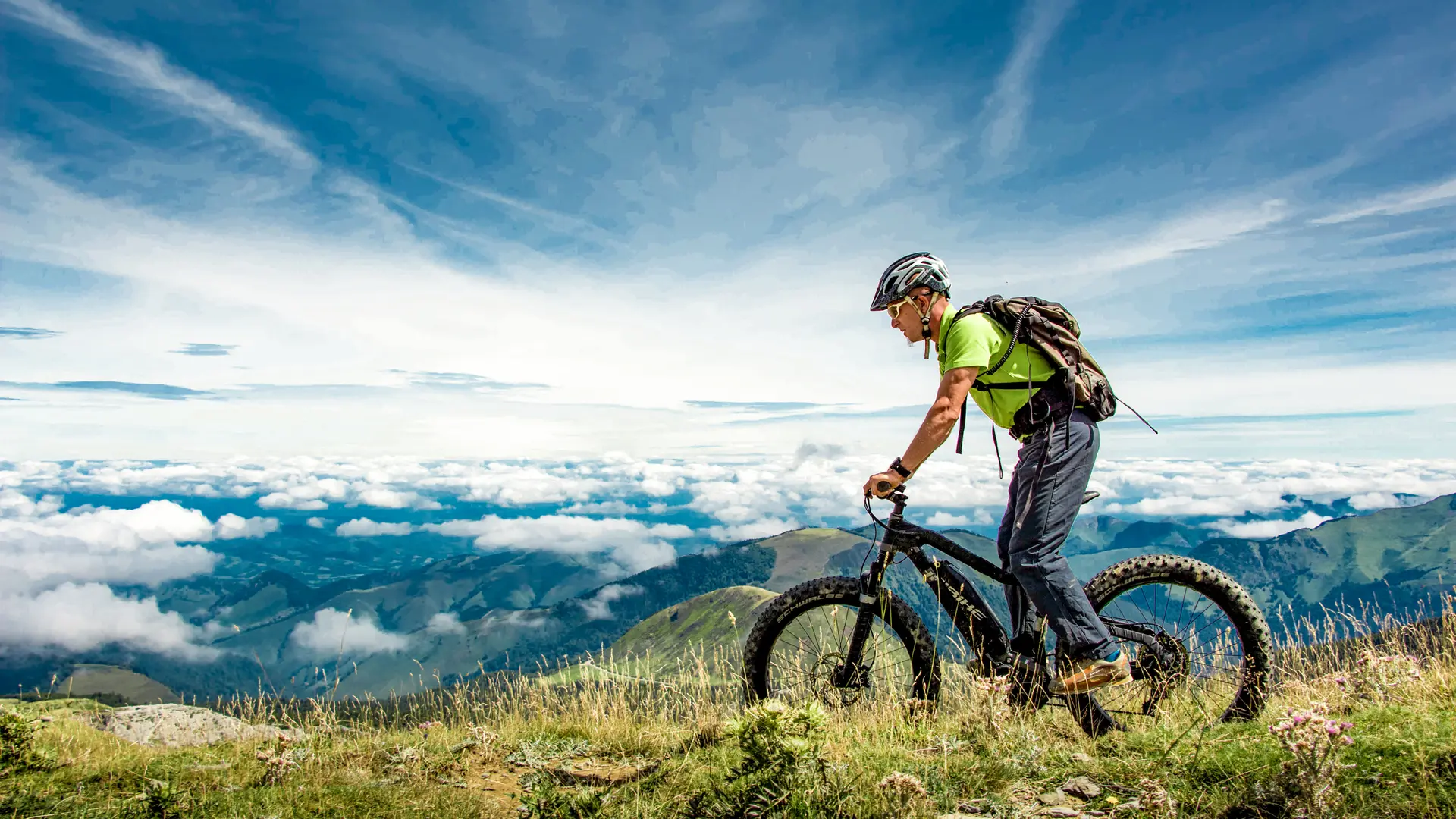 Descente en Fatbike sur les pistes du Bike Park de La Pierre Saint-Martin