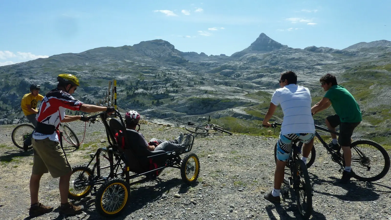 La Pierre Handis Pyrénées à la Pierre Saint-Martin