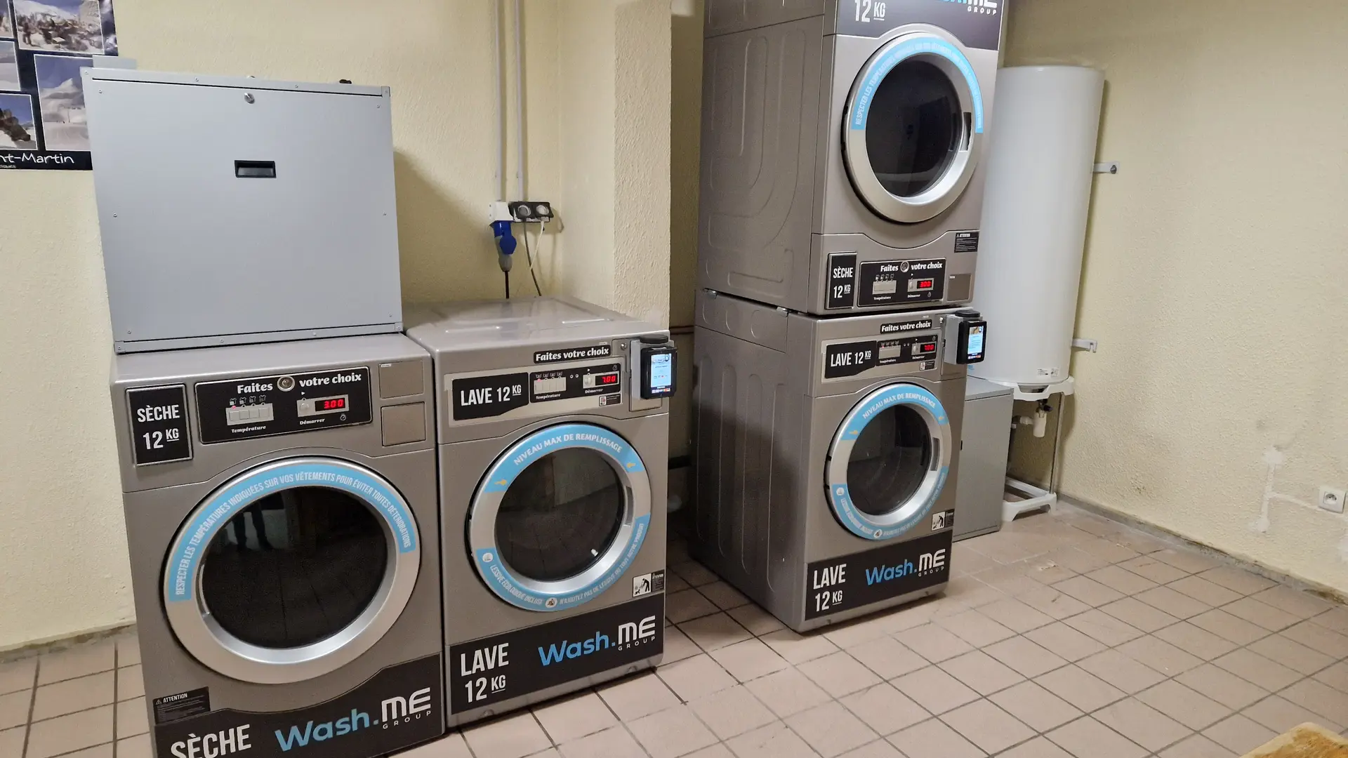 Lave-linge et sèche linge de 12 kg à la laverie de La Pierre Saint-Martin