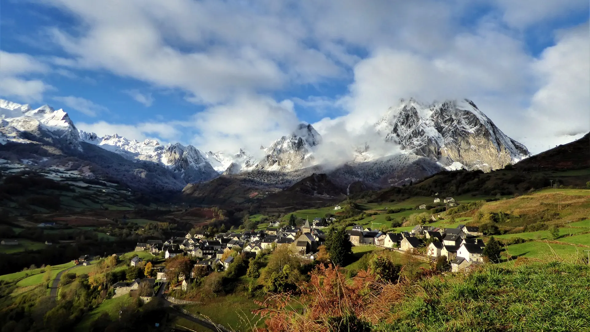 Vue depuis les chambres d'hôtes sur le cirque de Lescun