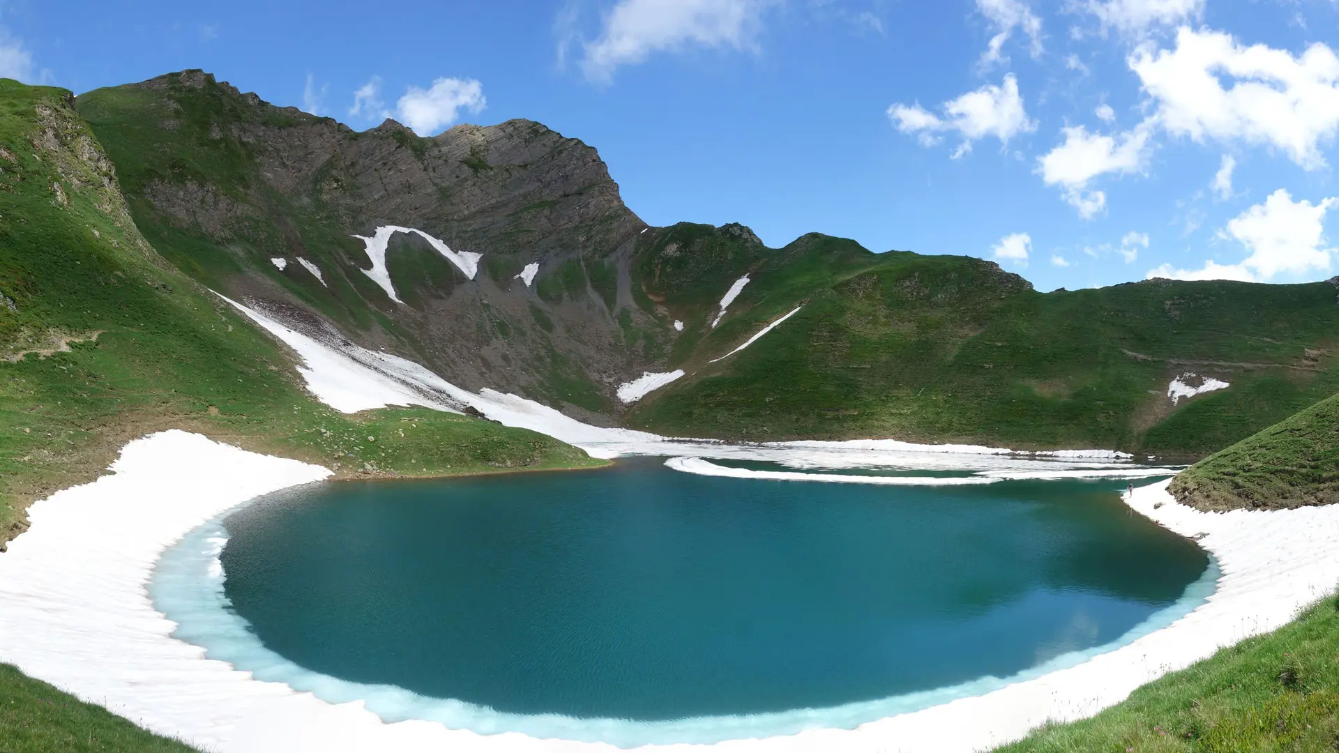 Lac du montagnon par le col d'Iseye