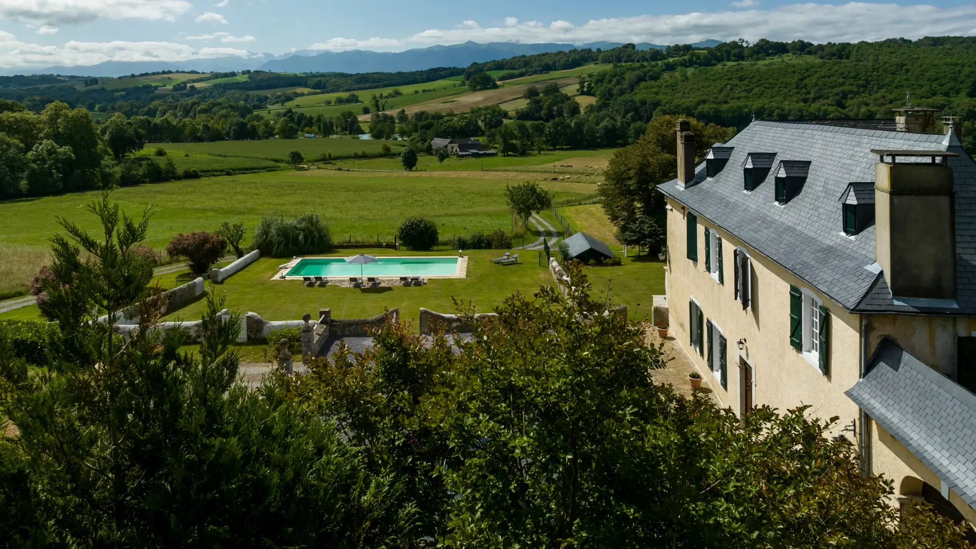 Le relais du Faget - Vue jardin et piscine - GOES (©S. ARNOUTS)