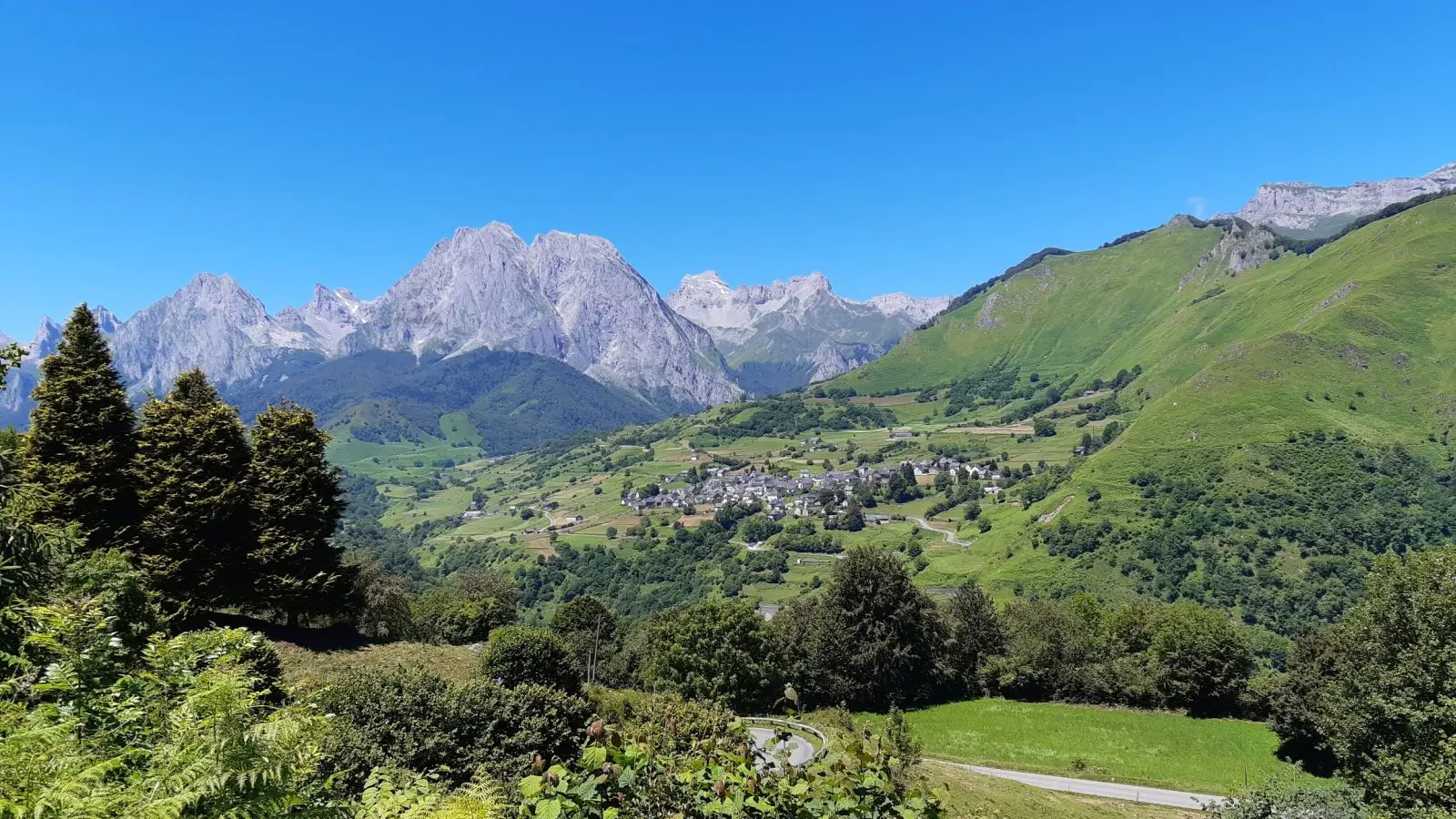 Lescun vu du Plateau de Lhers