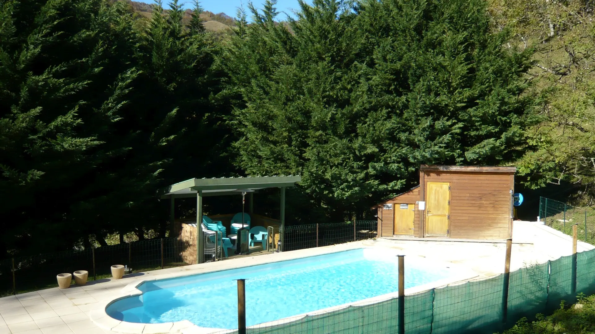 Les-Trois-Maisons-Piscine-II